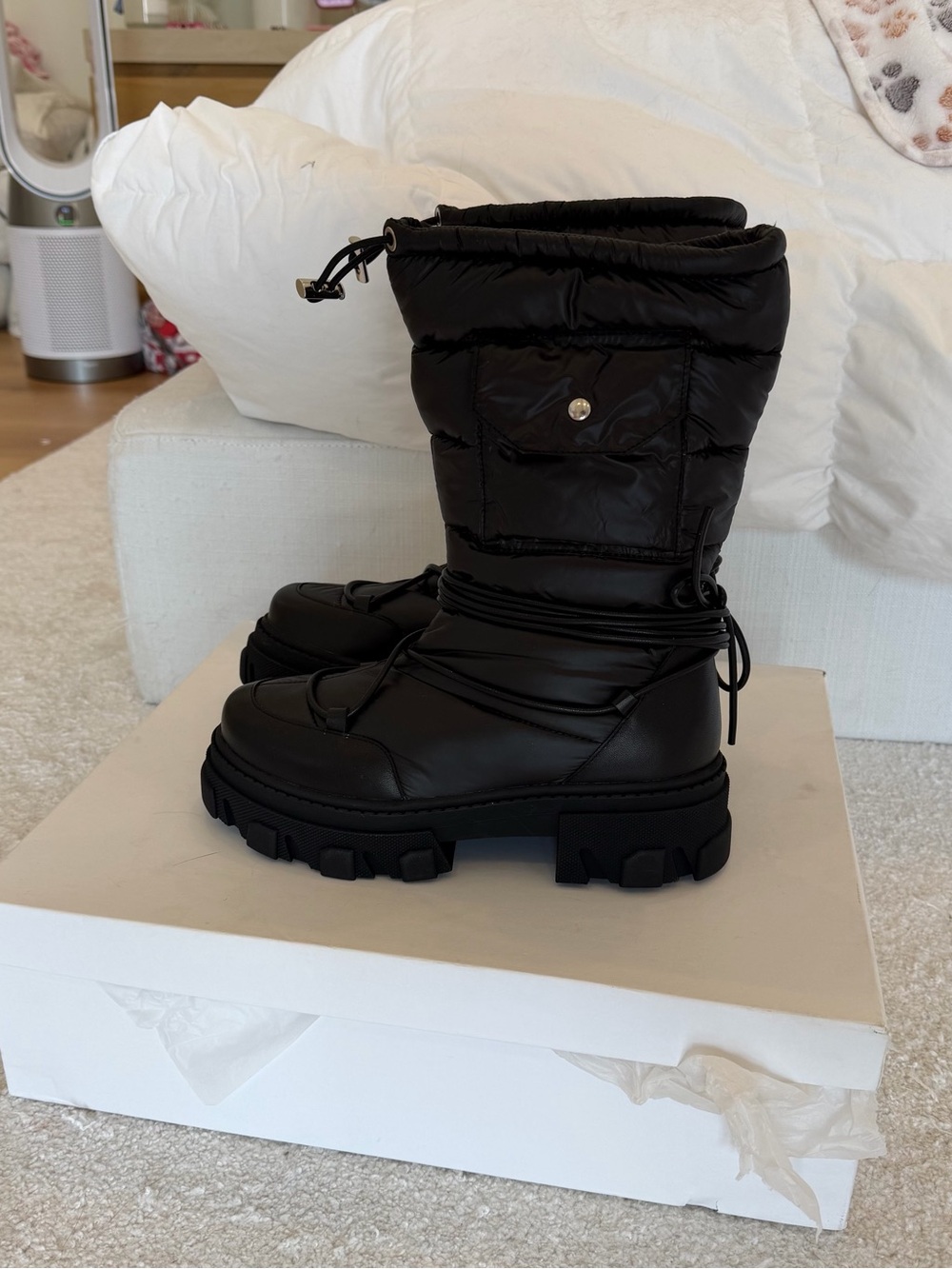 RAYE Black Quilted Puffer Winter Boots with Lug Sole